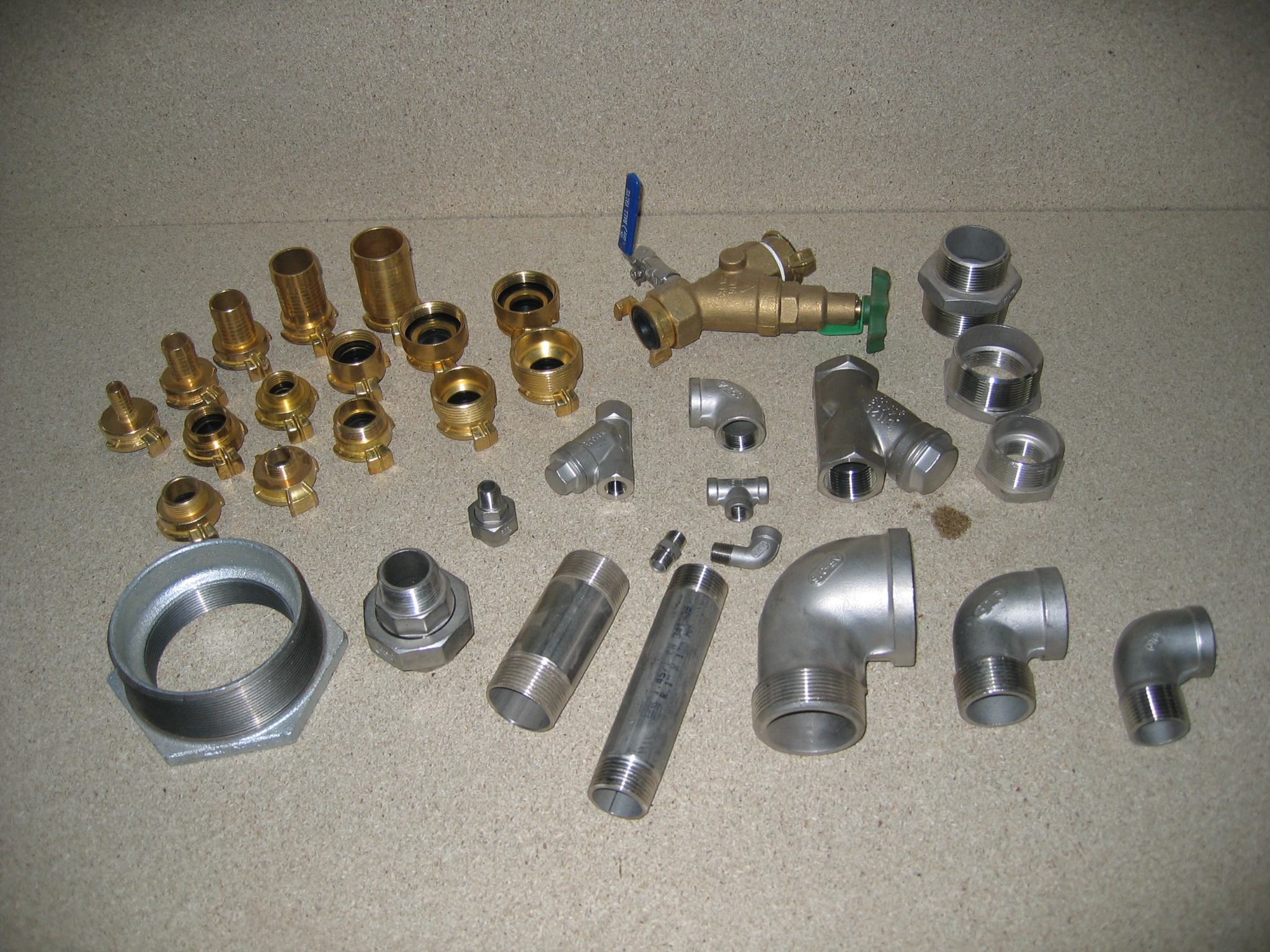 Fittings, Flansche und Armaturen von 1/4" bis 4" in allen Materialien lieferbar